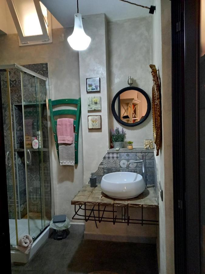 Art Deco City Center Near The Beach! Terracina Exterior foto