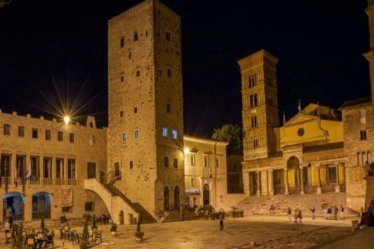 Art Deco City Center Near The Beach! Terracina Exterior foto